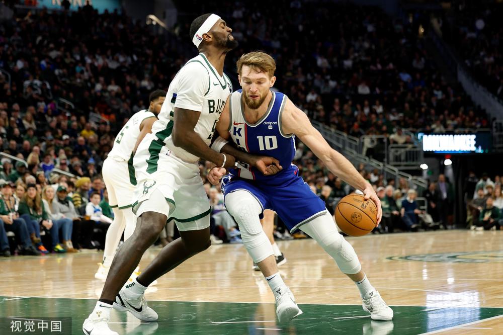 他的表现不 他的表现不