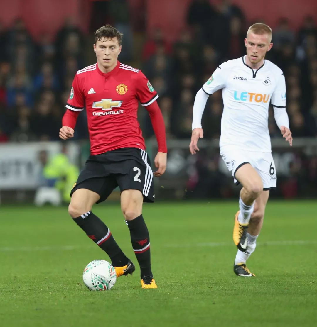 将胜利拱手 将胜利拱手